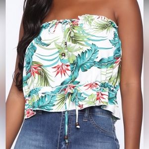 Fashion Nova Tropical Crop Top XS